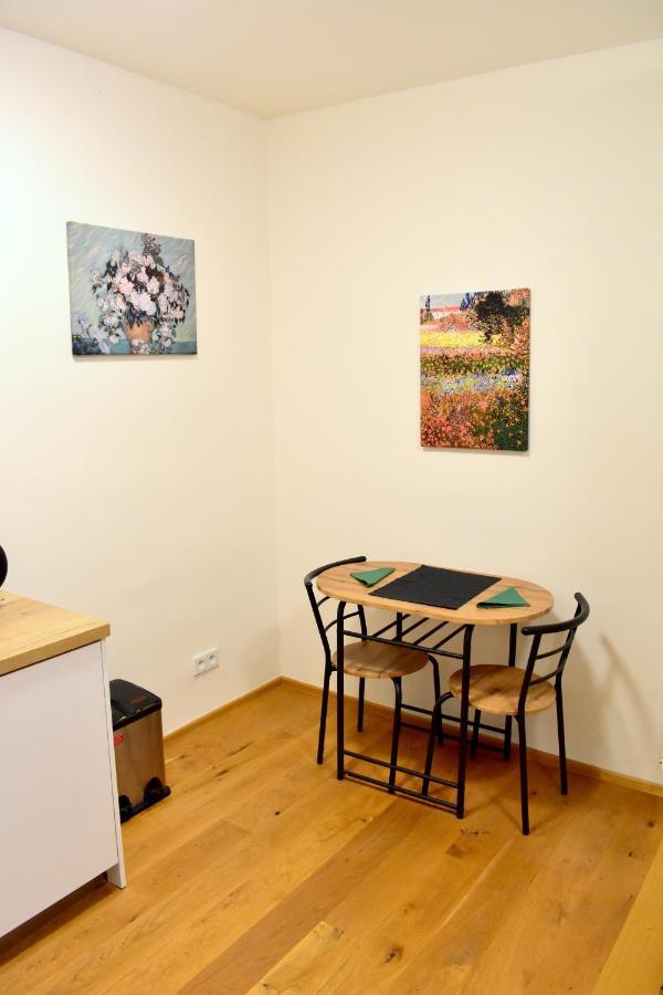 Airstay Apartment: Grebovka Appartamento Praga